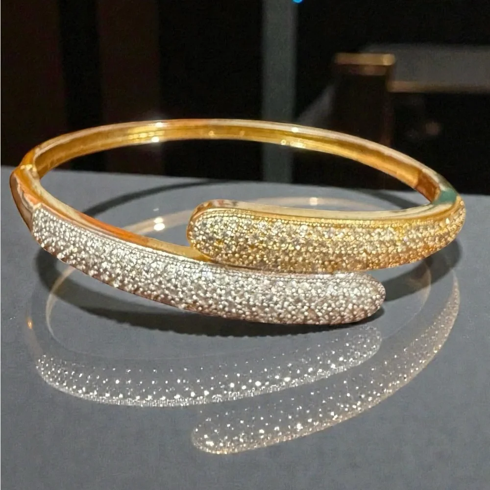 PAVÉ DOME CRYSTAL GOLD TWO-TONE BANGLE BRACELET. NWOT. - Picture 12 of 14
